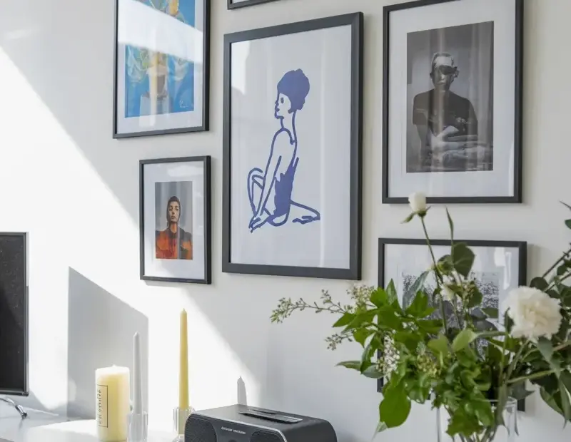 Budget Gallery Wall Ideas | DIY Black Frames & Book Styling on a Budget